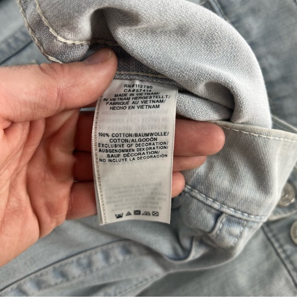 True Religion Denim Jacket Mens XL Blue Light Wash Trucker Hip Hop Y2K Flap Jean - Picture 6 of 11